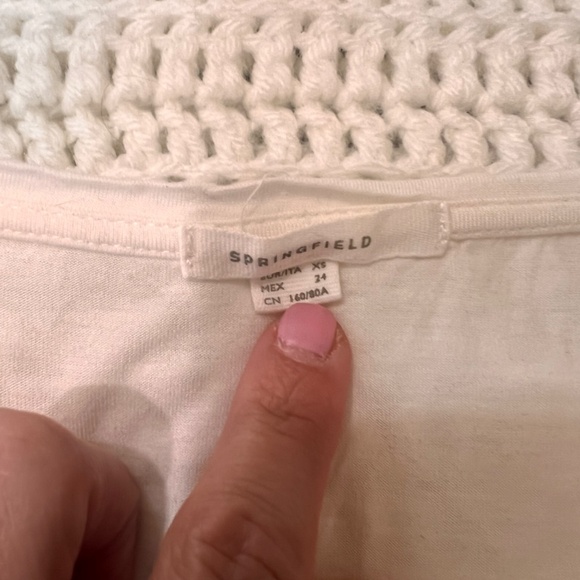 Bohemian style, Short cap sleeves, V neck, tie waist. Sophisticated casual piece - Picture 3 of 6